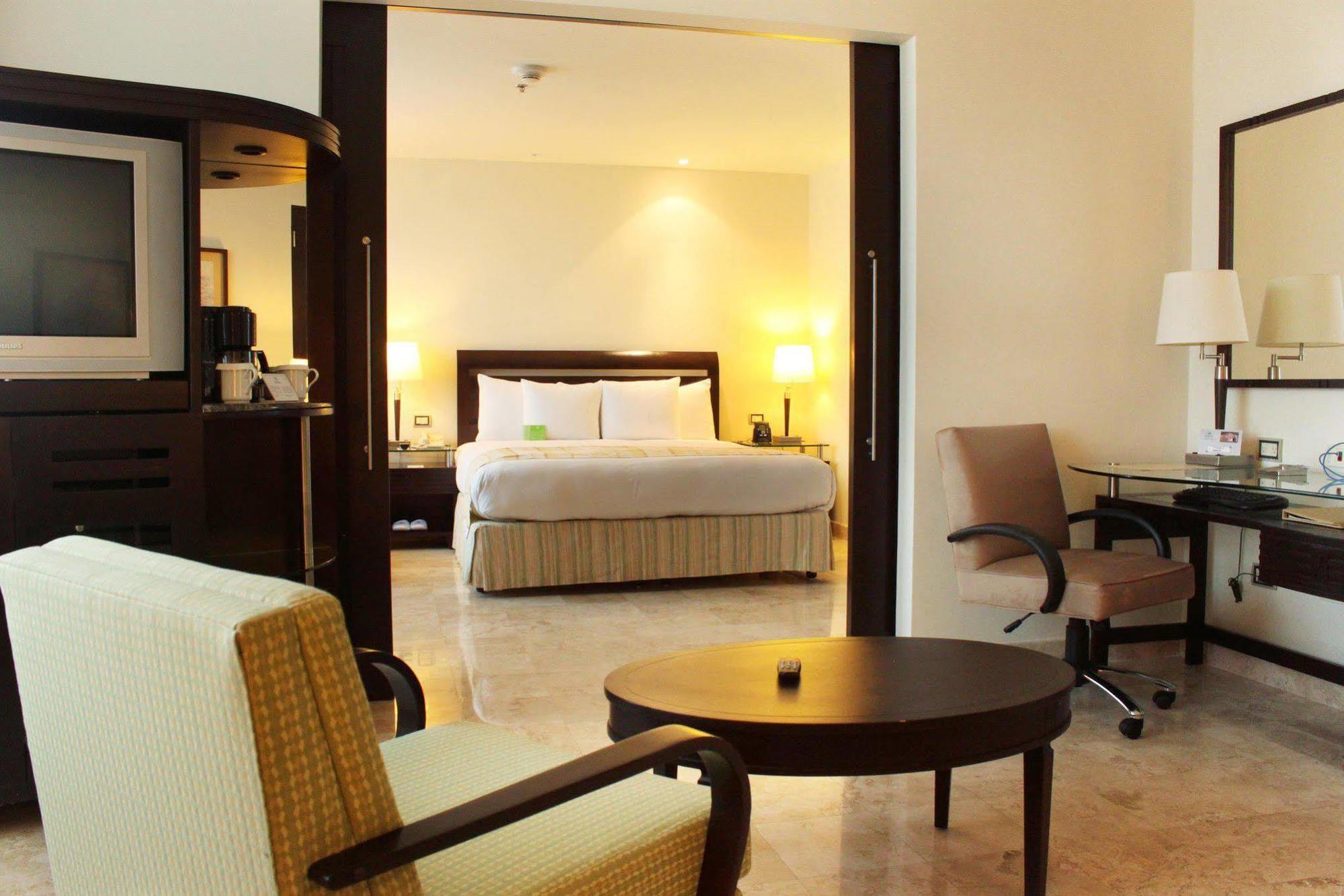 - Aeropuerto, An Ihg Hotel Villahermosa